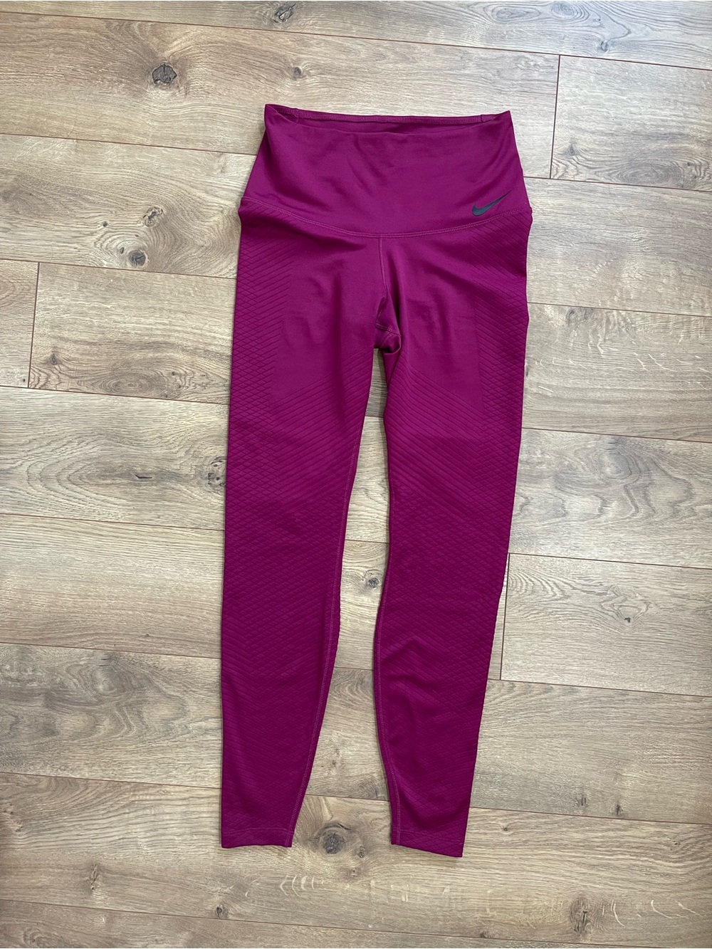 Nike Magenta High-Waist Seamless Leggings